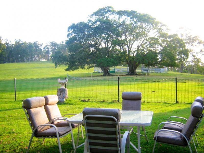 108 Lake Manchester Rd, Kholo QLD 4306