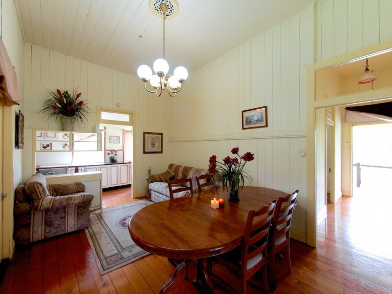 108 Lake Manchester Rd, Kholo QLD 4306