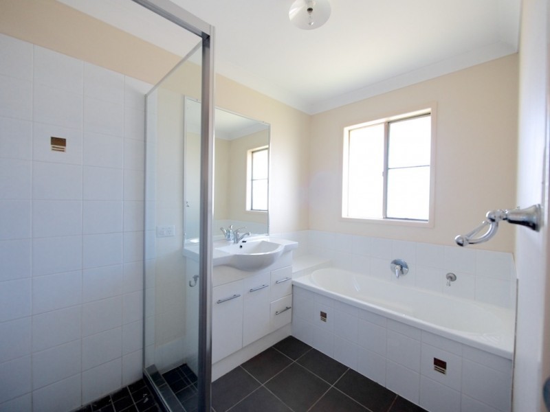 17 Keswick Cl, Fernvale QLD 4306