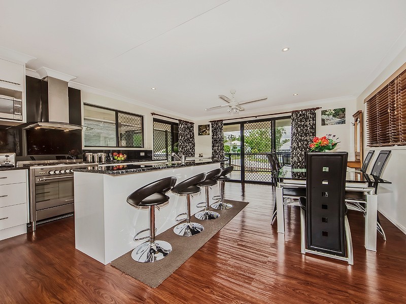 32 Lennon Lane, North Ipswich QLD 4305