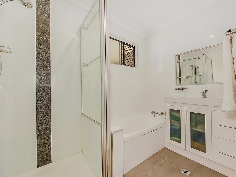 32 Lennon Lane, North Ipswich QLD 4305