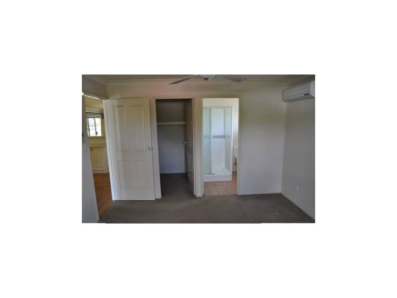 3 Backhouse Crt, Brassall QLD 4305