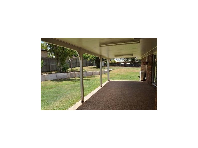 3 Backhouse Crt, Brassall QLD 4305