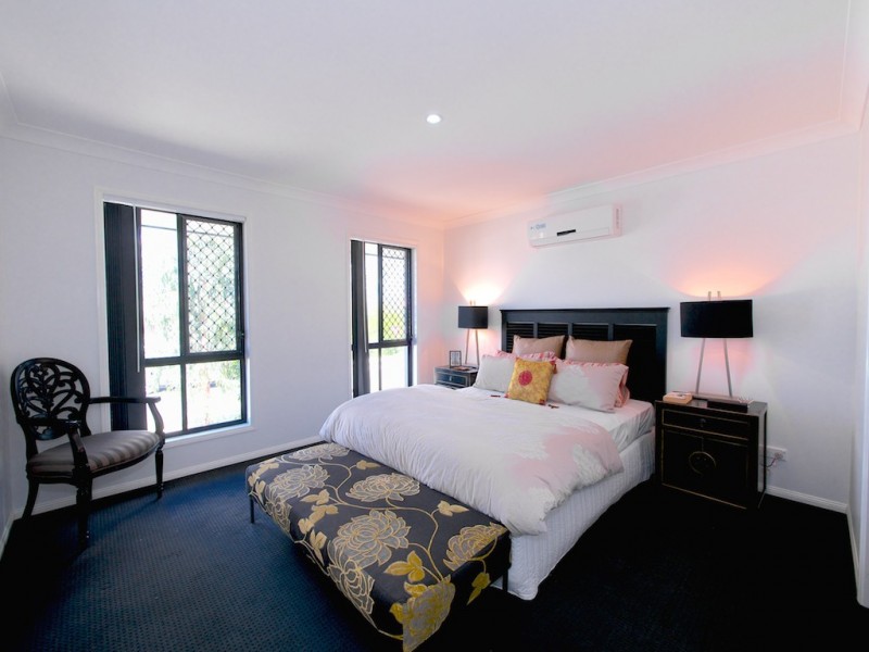 2 Eustace Cct, Augustine Heights QLD 4300
