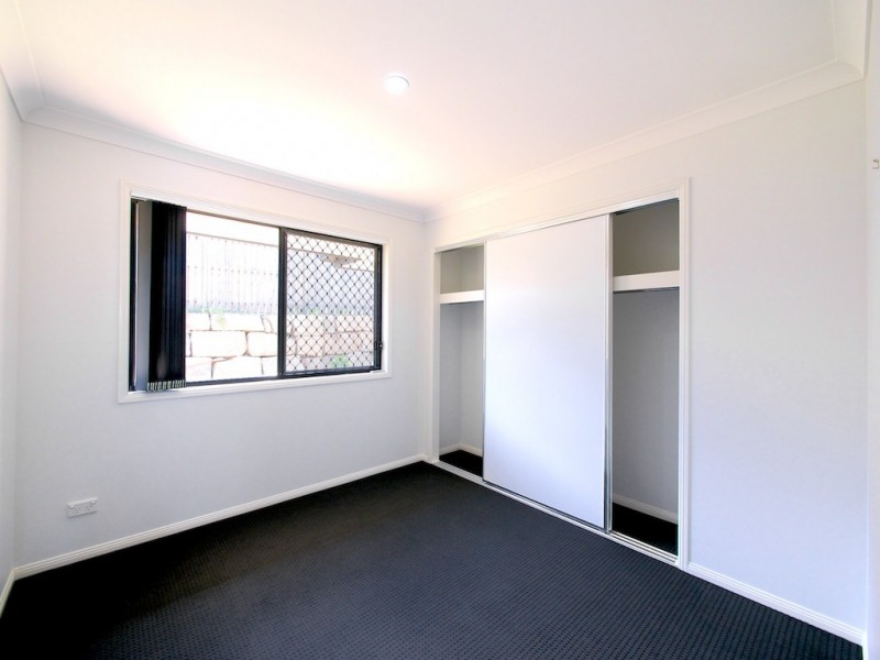 2 Eustace Cct, Augustine Heights QLD 4300