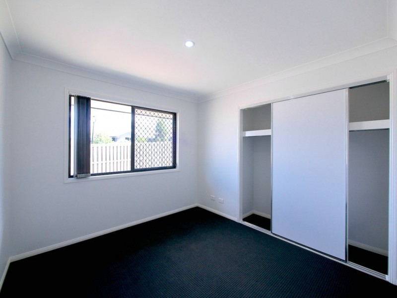 2 Eustace Cct, Augustine Heights QLD 4300