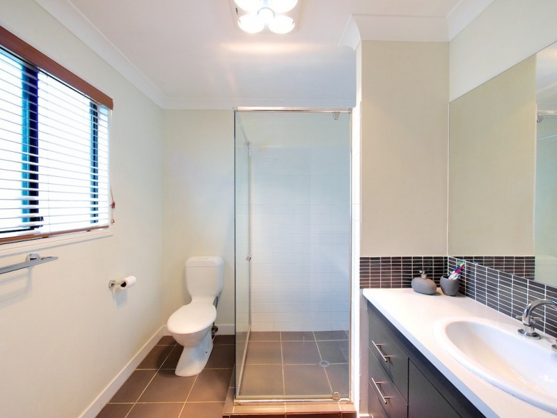 2 Condamine Dr, Fernvale QLD 4306