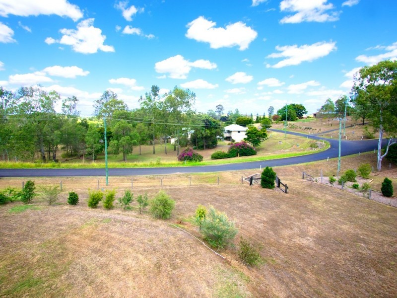 2 Condamine Dr, Fernvale QLD 4306