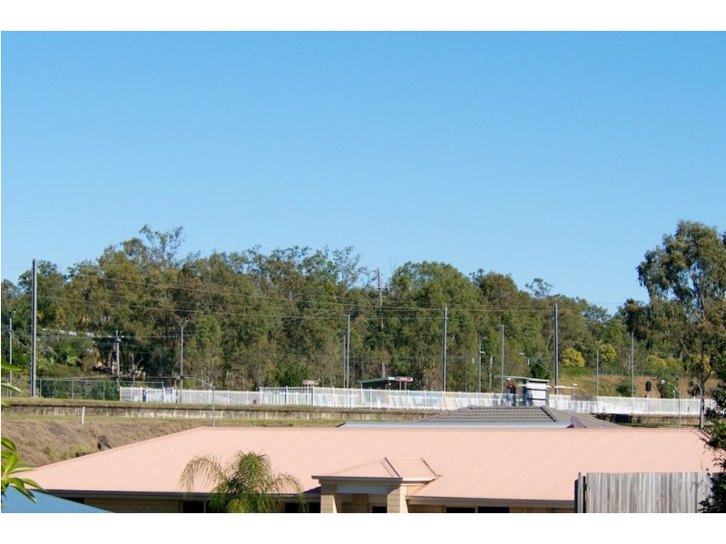 10 Des Arts Pl, Wulkuraka QLD 4305