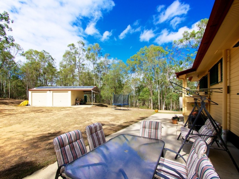 127 James Rd, Pine Mountain QLD 4306