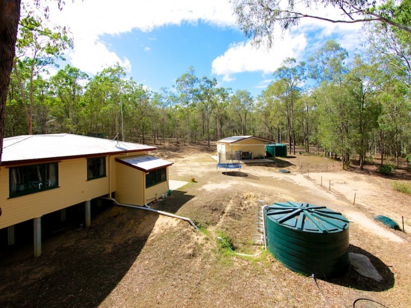 127 James Rd, Pine Mountain QLD 4306