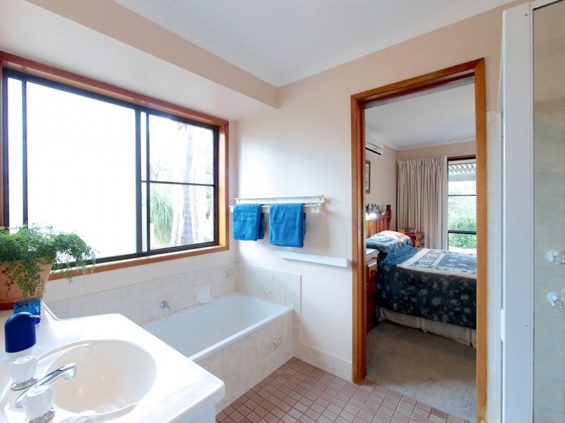 50 Steinhardt St, Lowood QLD 4311