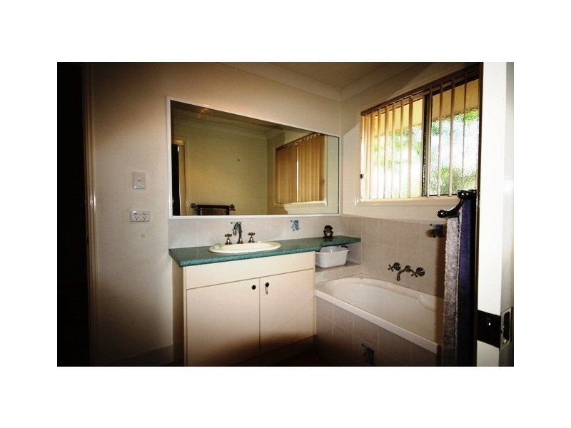 26 Lawrence St, Marburg QLD 4346