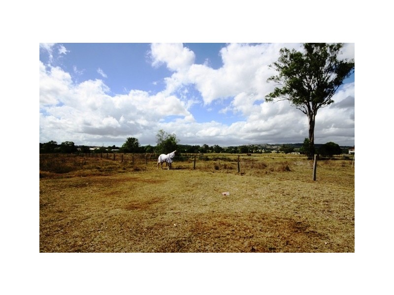 26 Lawrence St, Marburg QLD 4346
