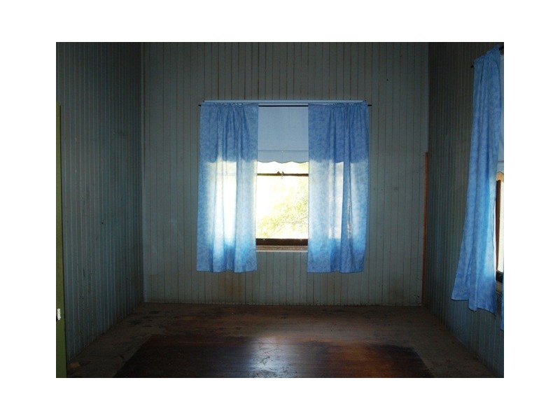 9 Lion St, Ipswich QLD 4305