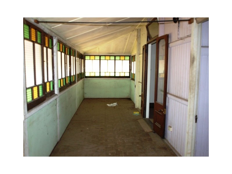 9 Lion St, Ipswich QLD 4305