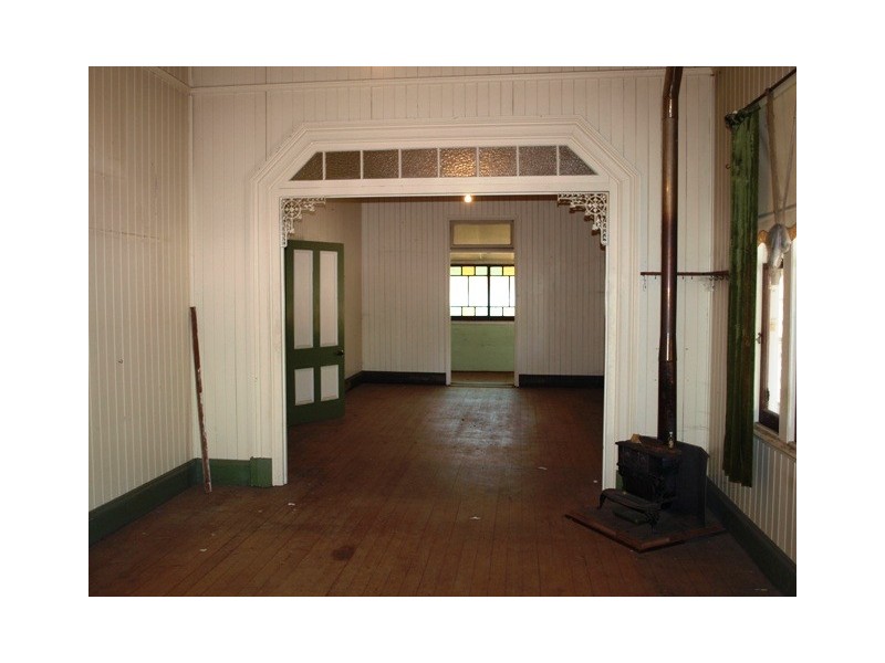 9 Lion St, Ipswich QLD 4305