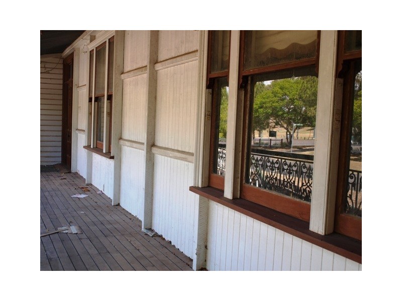 9 Lion St, Ipswich QLD 4305