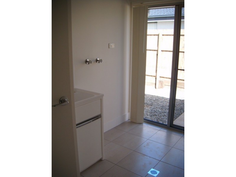 3 Cardena Street, Augustine Heights QLD 4300