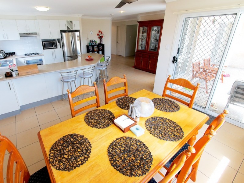 9 Jack Conway St, One Mile QLD 4305