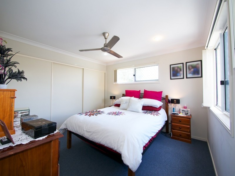 9 Jack Conway St, One Mile QLD 4305