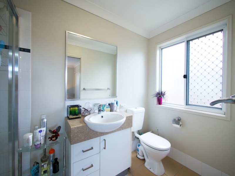 9 Jack Conway St, One Mile QLD 4305