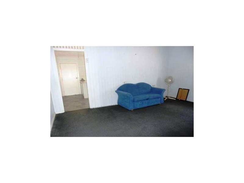 12 Walters St, Lowood QLD 4311