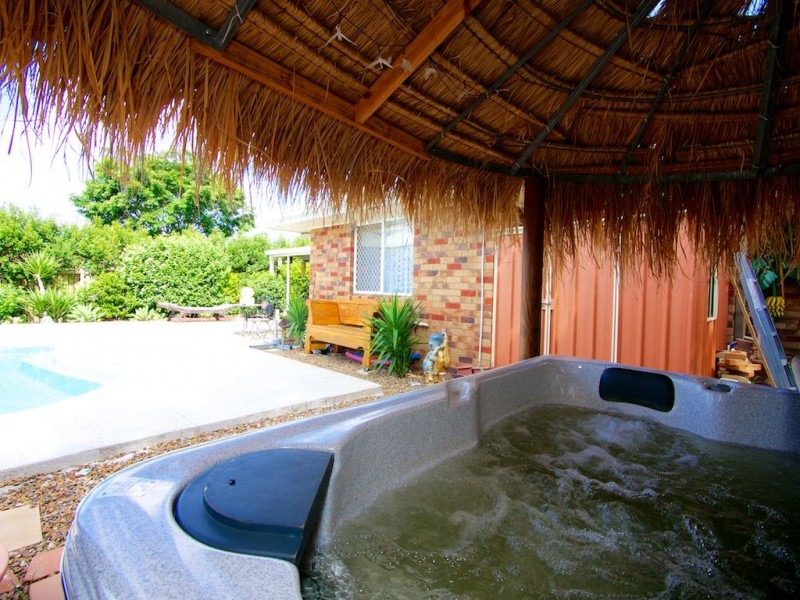 30 Thornton st, Raceview QLD 4305