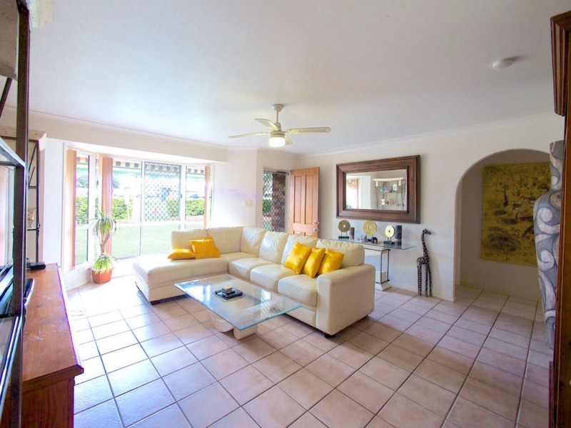 30 Thornton st, Raceview QLD 4305