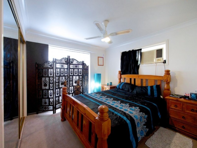 30 Thornton st, Raceview QLD 4305