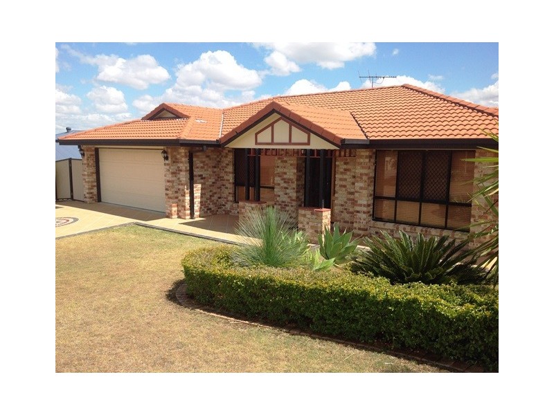 6 Regency Grove, Flinders View QLD 4305
