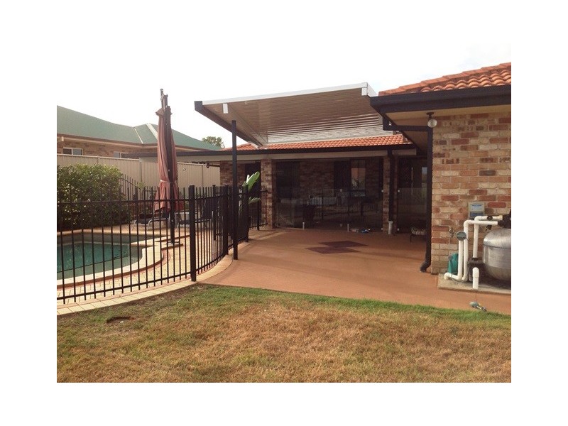 6 Regency Grove, Flinders View QLD 4305