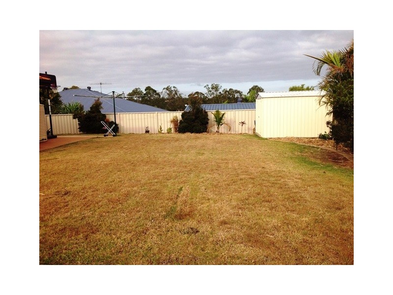 6 Regency Grove, Flinders View QLD 4305