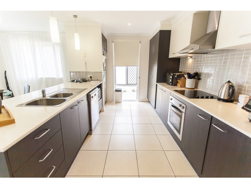 43 Honeywood Dr, Fernvale QLD 4306