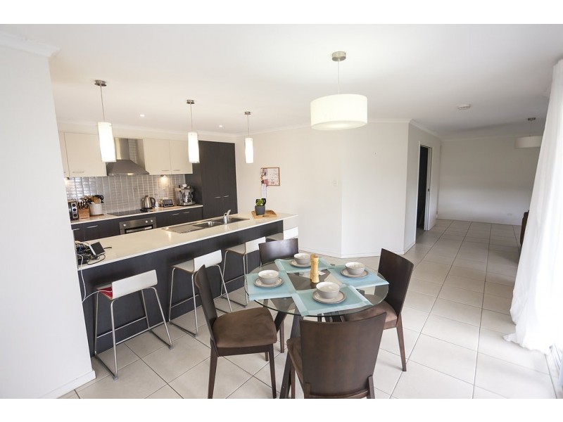 43 Honeywood Dr, Fernvale QLD 4306