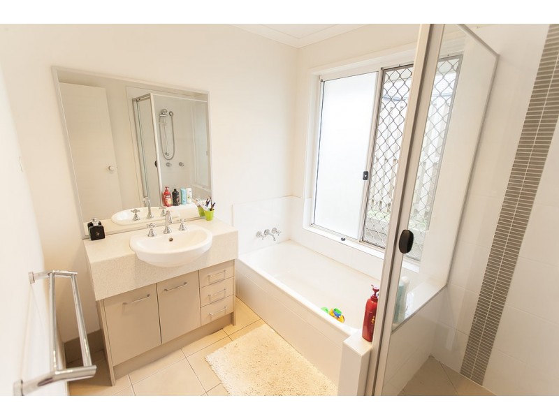 43 Honeywood Dr, Fernvale QLD 4306