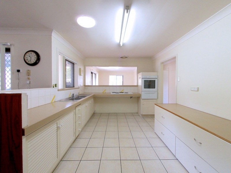 63 Lance Drive, Flinders View QLD 4305