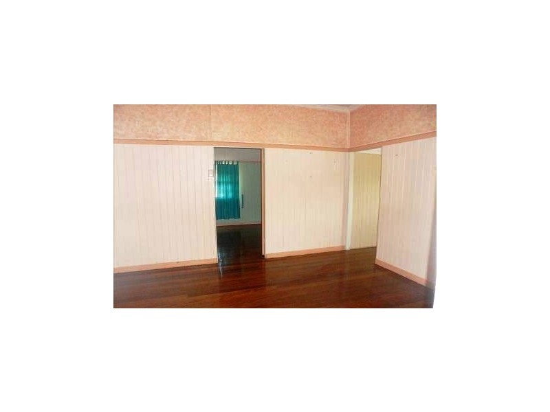 88 Railway St, Lowood QLD 4311