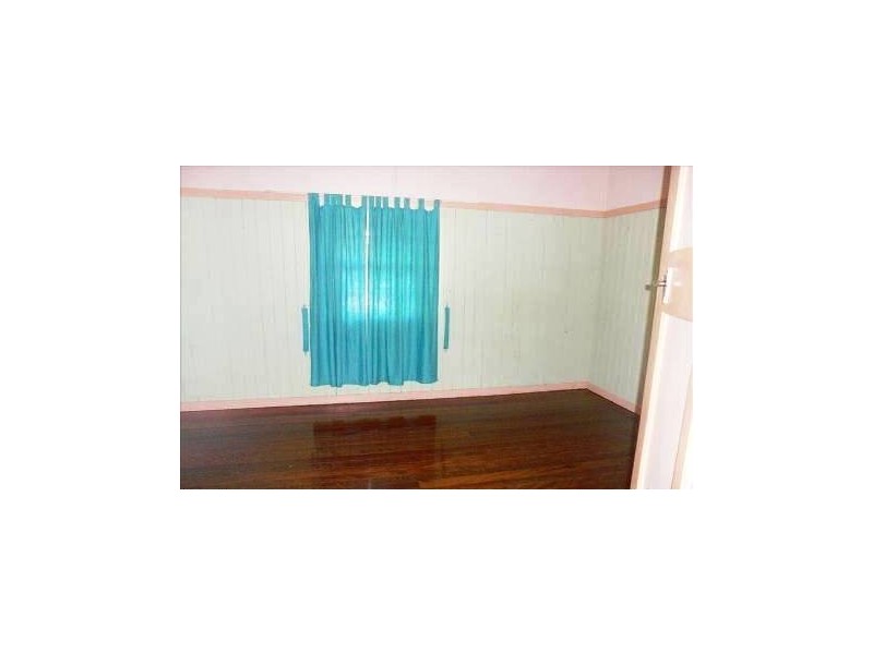 88 Railway St, Lowood QLD 4311