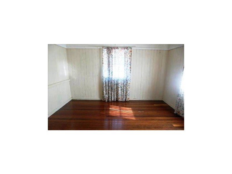 88 Railway St, Lowood QLD 4311