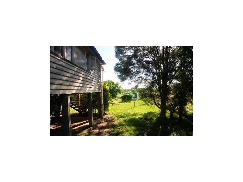 88 Railway St, Lowood QLD 4311