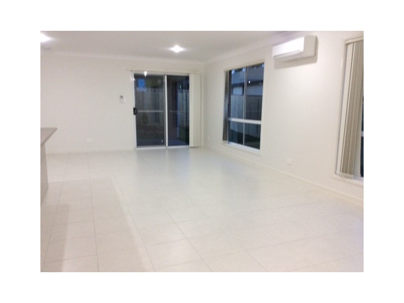 35 Whipbird Street, Bellbird Park QLD 4300