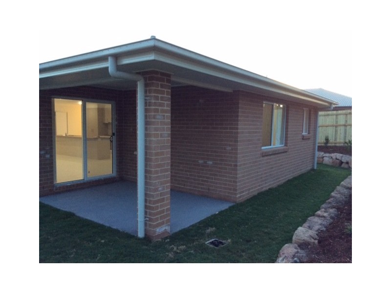 35 Whipbird Street, Bellbird Park QLD 4300