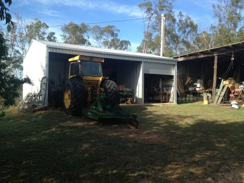 86 Boon Rd, Esk QLD 4312