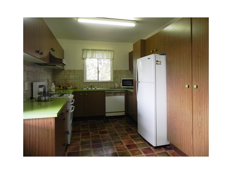 801 Rocky Gully Rd, Atkinsons Dam QLD 4311