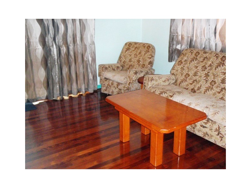 90 Holdsworth Rd, North Ipswich QLD 4305