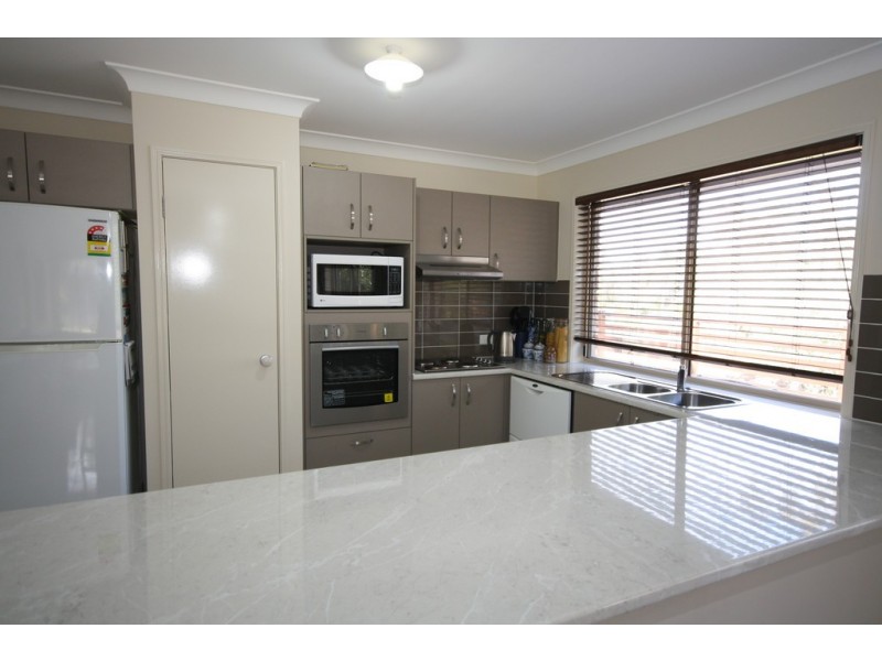 99 Beeston Drive, Fernvale QLD 4306