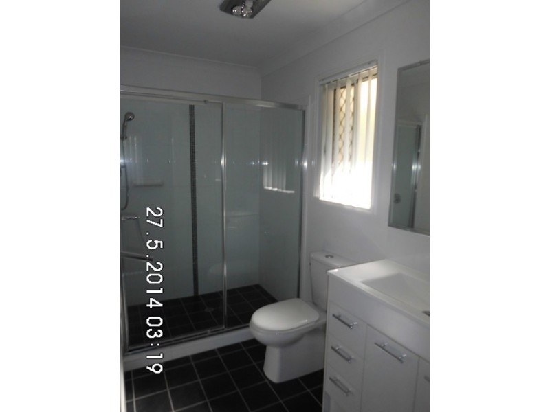 8 Goldenwood Crescent, Fernvale QLD 4306