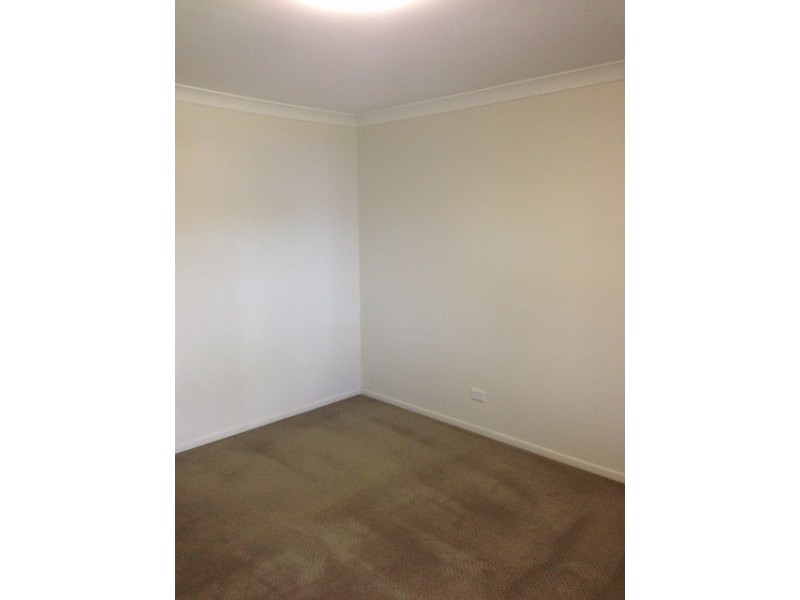 4 Overton Place, Fernvale QLD 4306