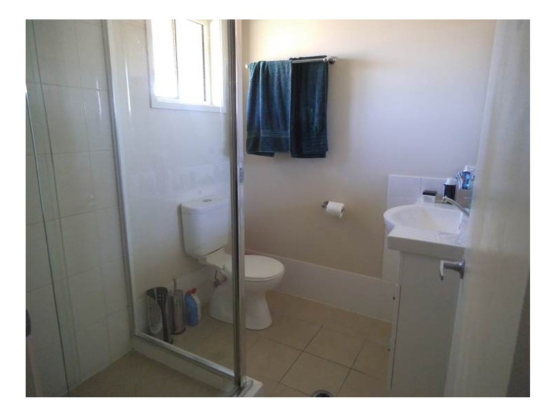 25 Williams St, Lowood QLD 4311